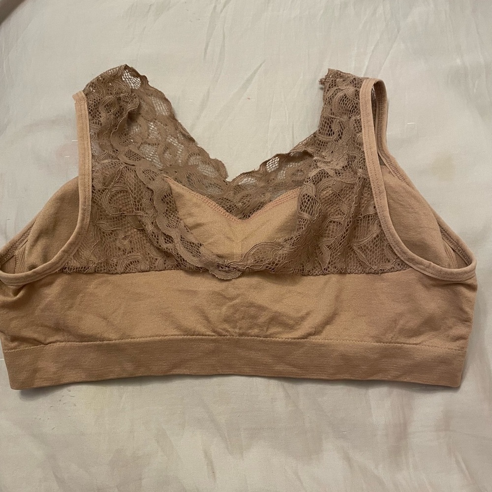 NWOT- set of 2 - bralettes - Picture 4 of 5